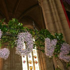 fwthumbLOVE arch at Ripon Cathedral.jpg